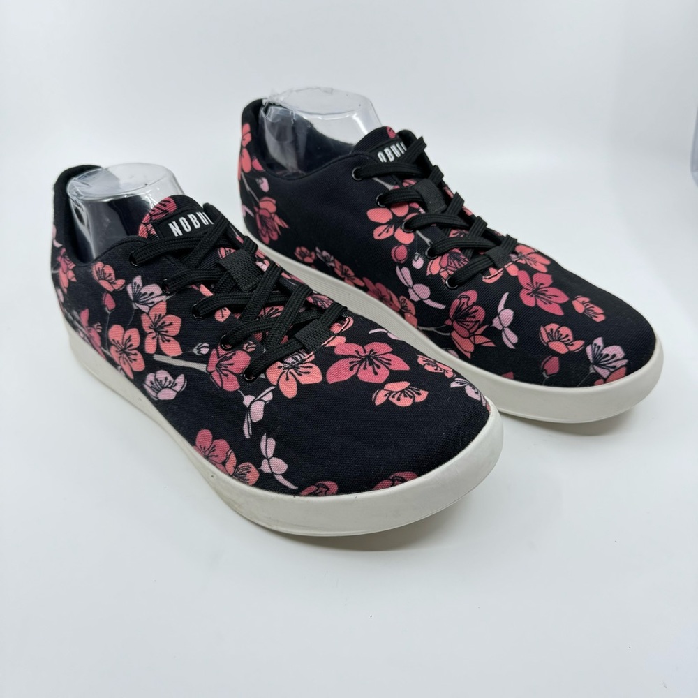 NOBULL Unisex Black and Pink Trainers SZ Women’s 12.  Men’s 10.